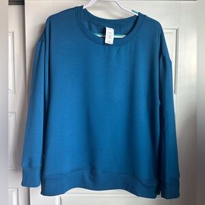 Danskin NWOT Teal Pullover